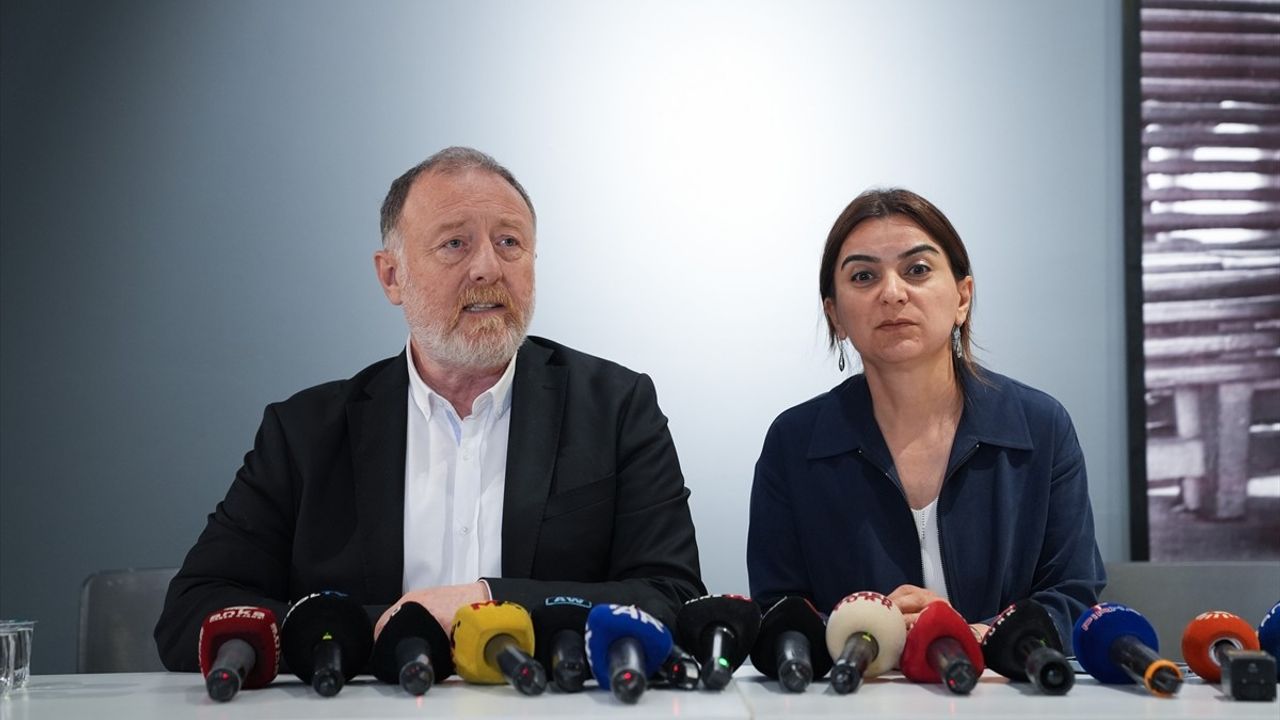 DEM Parti'den Sırrı Süreyya Önder için Taziye