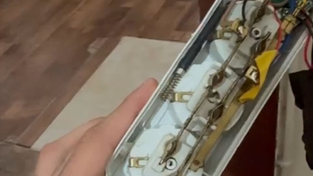 Denizli'de Gizli Kamera Skandalı: İşletme Sahibi Tutuklandı