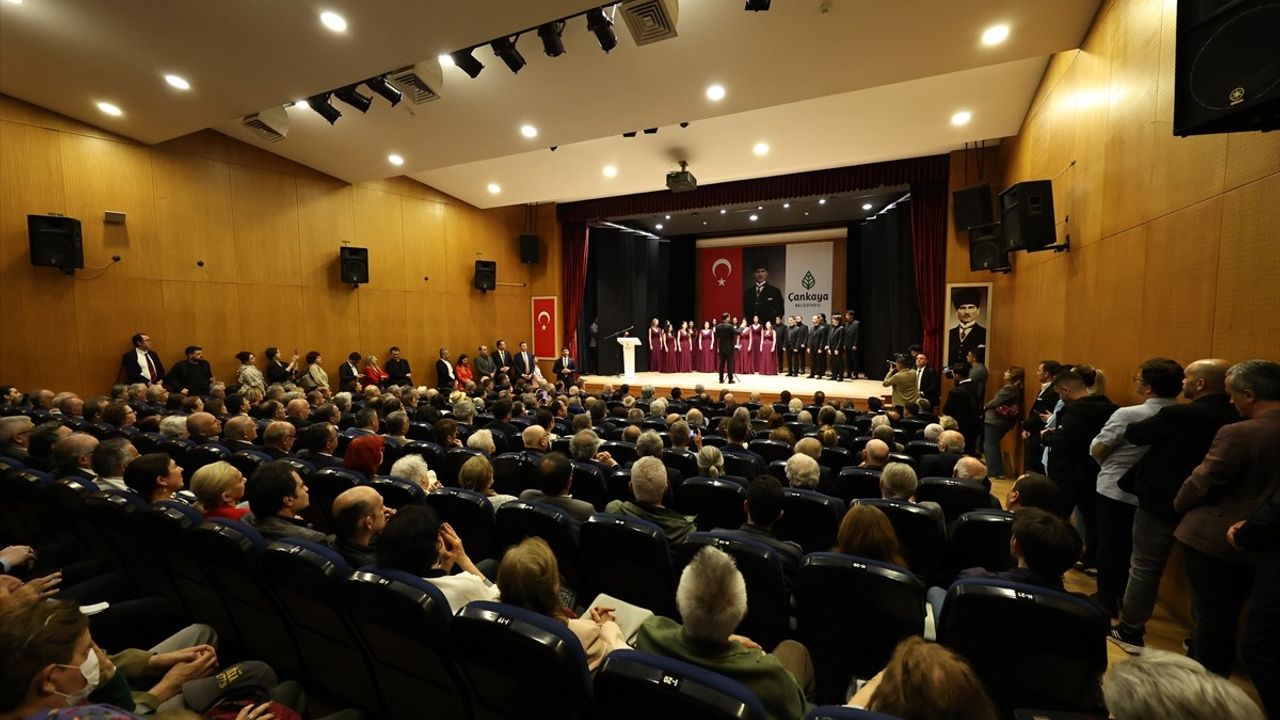 Dervişoğlu, Cumhuriyet Gazetesi'nin 101. Yılını Kutladı