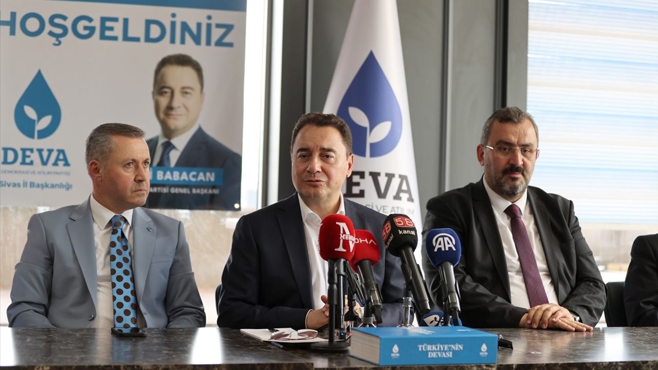 DEVA Partisi Genel Başkanı Ali Babacan Sivas'ta Basın Toplantısı Düzenledi