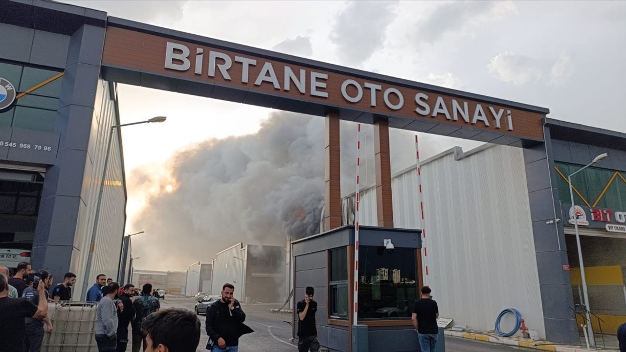 Diyarbakır'da Kimyasal Depot Yangını