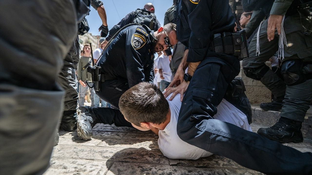 Doğu Kudüs'teki Provokatif Bayrak Yürüyüşü