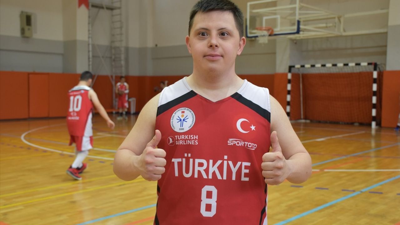 Down Sendromlu Basketbolcunun Antrenörlük Hayali