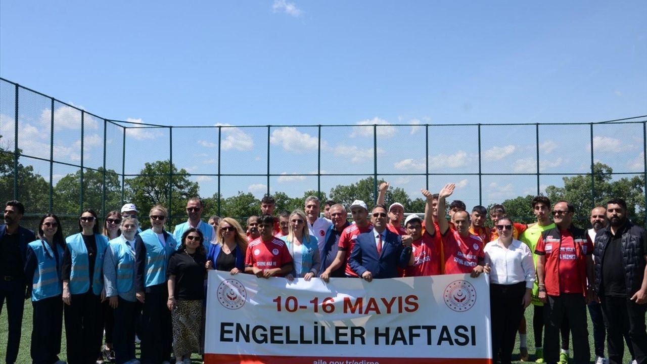Edirne'de Engelliler ile Edirnespor Arasında Dostluk Maçı