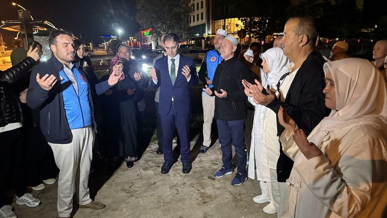 Edirne'de Hacı Adayları Kutsal Topraklara Uğurlandı
