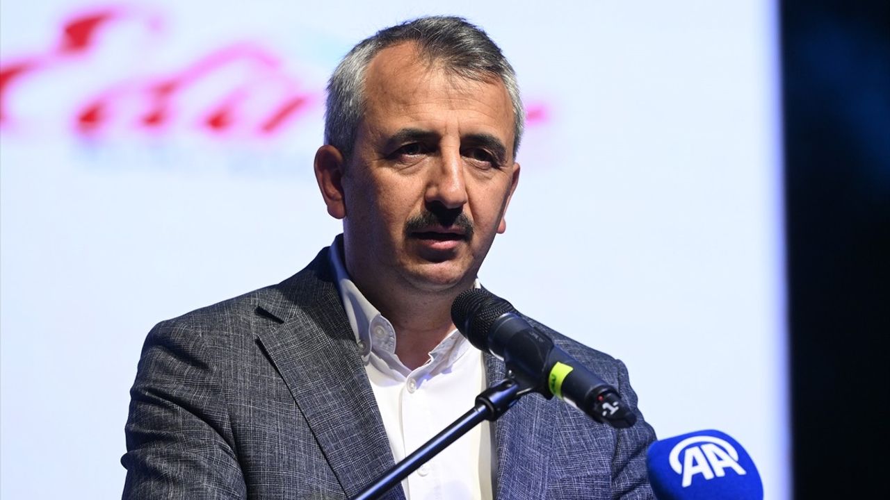 Edirne'de İstanbul'un Fethinin 572. Yılı Coşkuyla Kutlandı