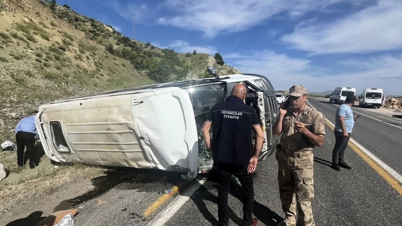 Elazığ'da Minibüs Kazası: 7 Yaralı