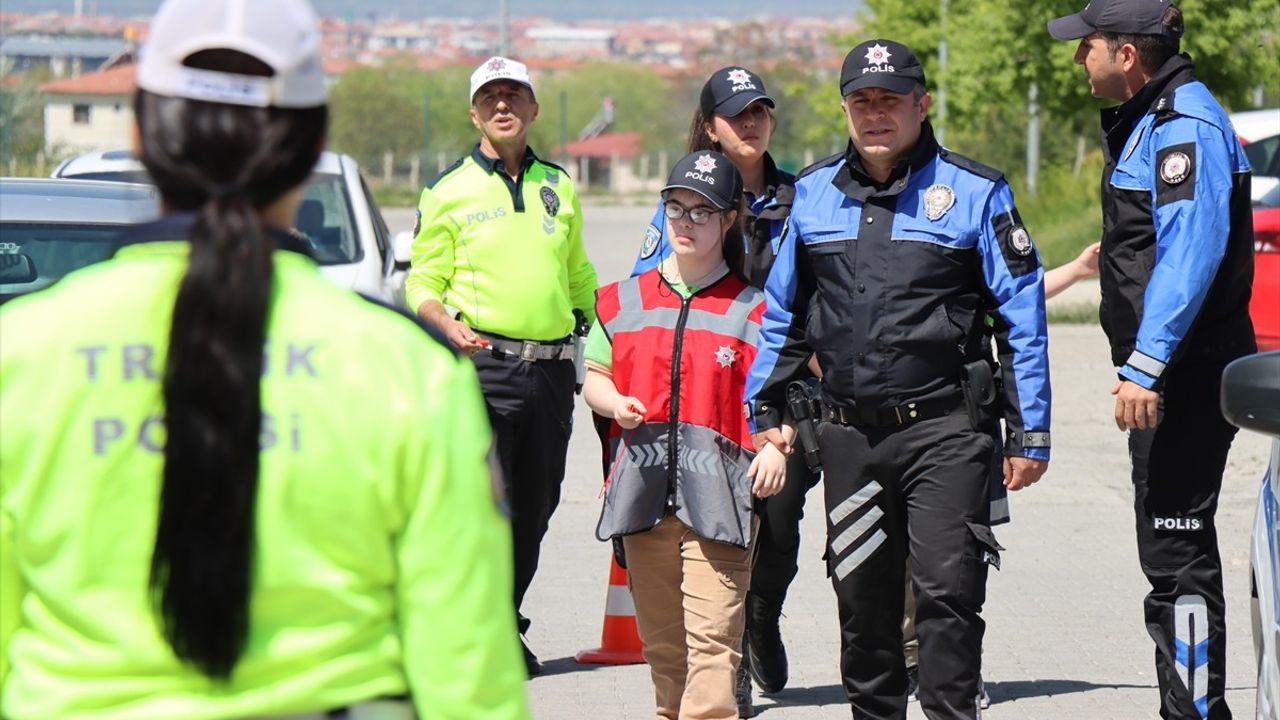 Engelli Çocukların Polislik Hayali Gerçekleşti
