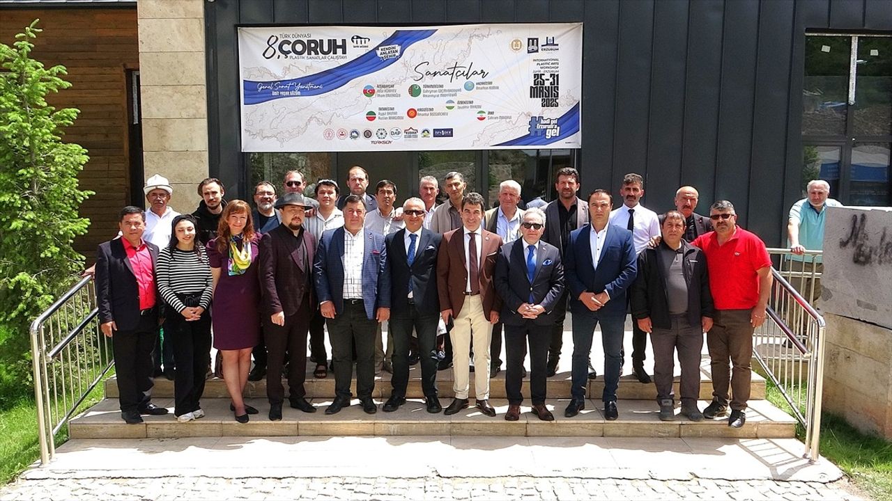 Erzurum'da 8. Çoruh Plastik Sanatlar Çalıştayı Sergisi Açıldı