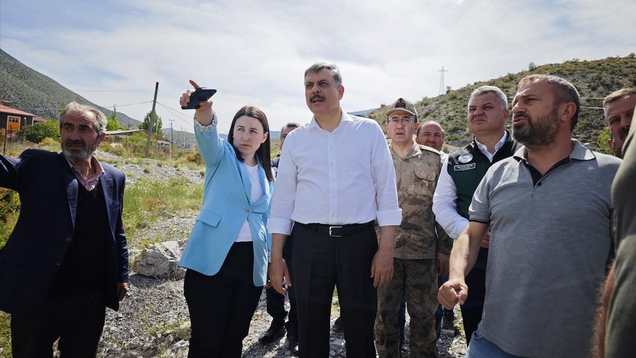 Erzurum'daki Toprak Kayması: 38 Ev Tahliye Edildi