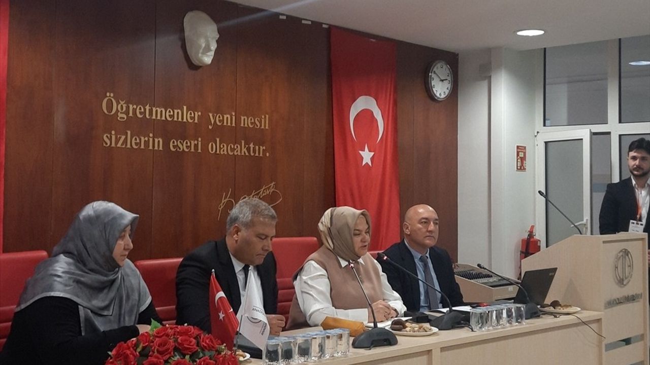 Eskişehir'de Farklı Kültürlerin Zenginliği Konuşuldu