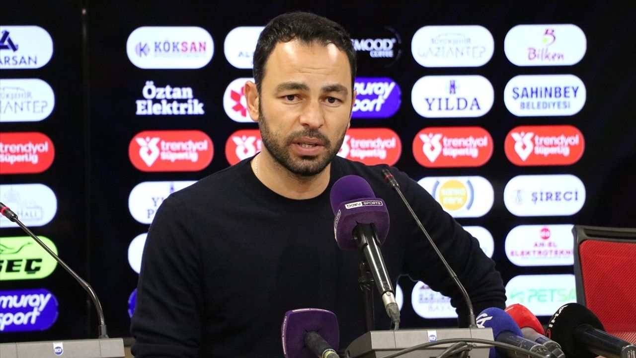 Gaziantep FK'de Selçuk İnan İstifa Sinyali Verdi
