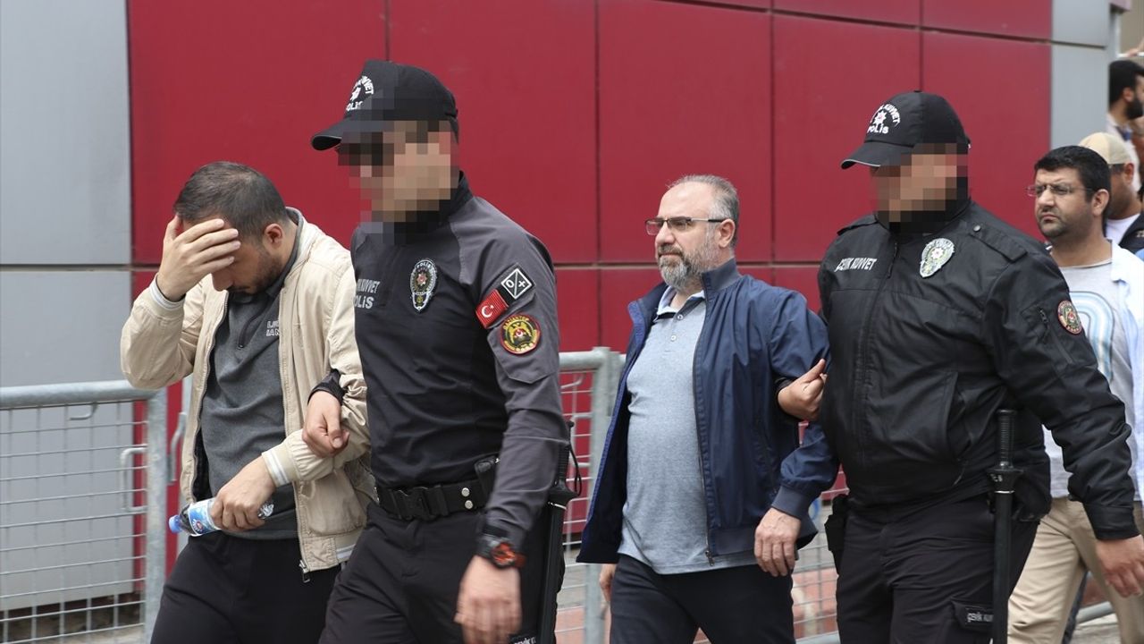 Gaziantep Merkezli 47 İlde FETÖ Operasyonu: 4 Gözaltı