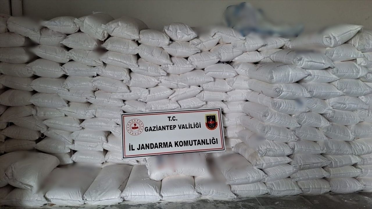 Gaziantep'te 3 Ton Sahte Deterjan Ele Geçirildi