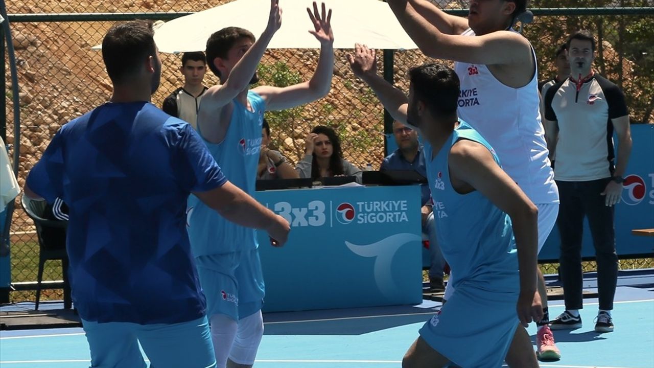 Gaziantep'te Türkiye Sigorta 3x3 Basketbol Turnuvaları Başladı