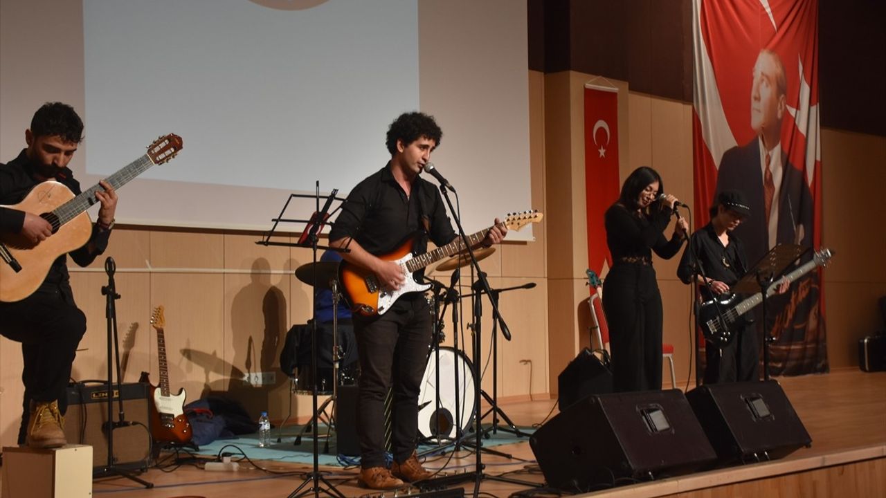 Gümüşhane Üniversitesi 17. Kuruluş Yıl Dönümünü Kutladı