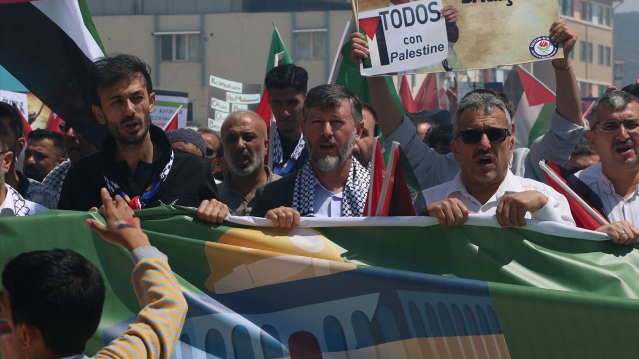 Hatay'da Filistin Destek Yürüyüşü: Umut Büyüten Adımlar