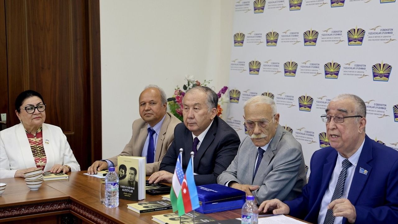 Haydar Aliyev'in Hayatı Özbekistan'da Tanıtıldı