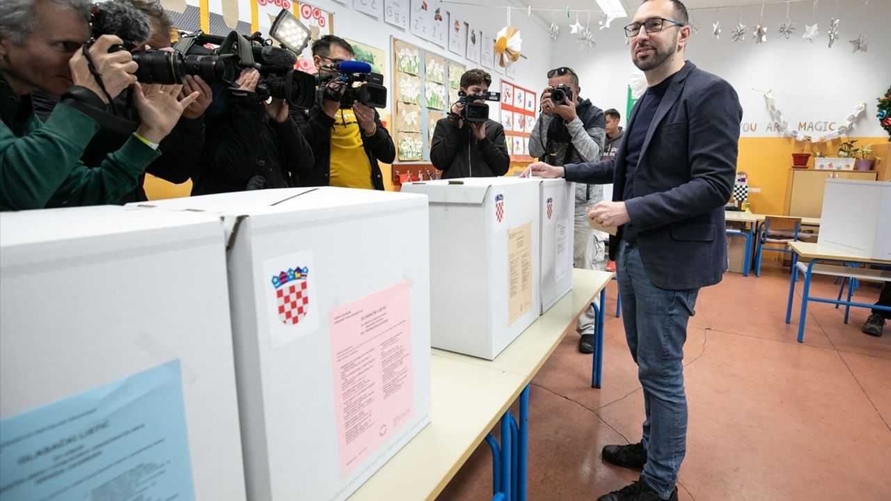 Hırvatistan'da Yerel Seçimler İçin Sandık Başında