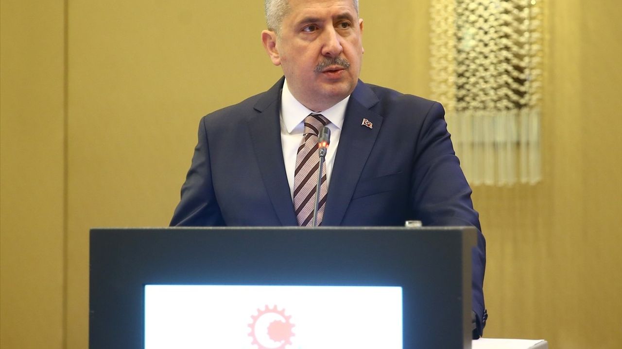 Hüseyin Büyükfırat, TÜİB Başkanlığı'na Yeniden Seçildi