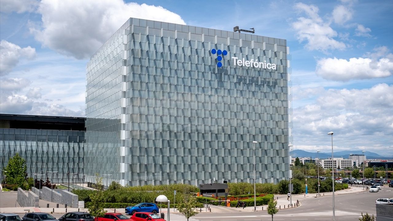 İspanya'da Telefonica Arıza Yaşadı