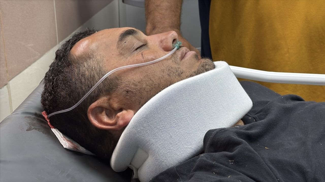 İsrail'in Filistin'teki Saldırısında AA Foto Muhabiri Yaralandı