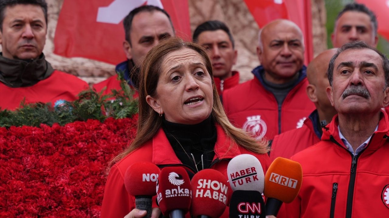 İstanbul'da 1 Mayıs Emek ve Dayanışma Günü Coşkuyla Kutlandı