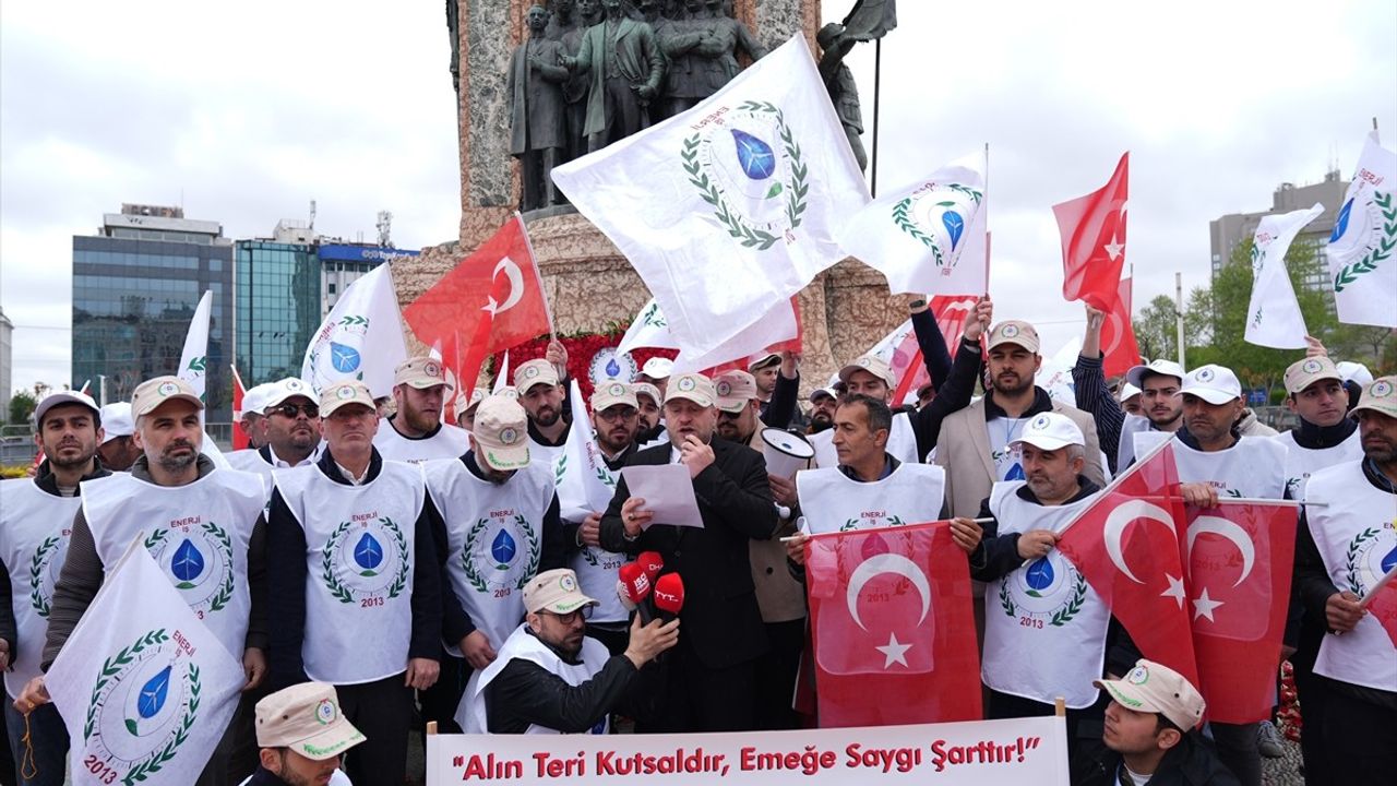 İstanbul'da 1 Mayıs Emek ve Dayanışma Günü Coşkuyla Kutlandı