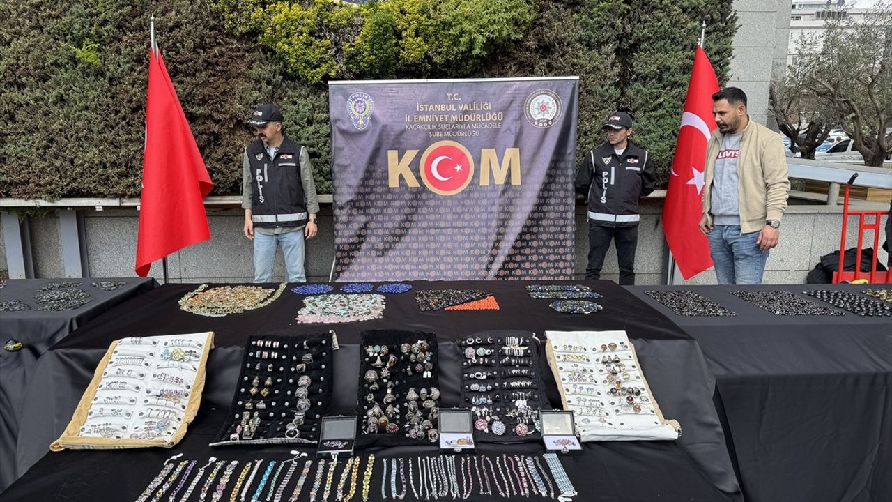 İstanbul'da Büyük Değerli Taş Operasyonu: 151 Kilo Üzerinde Kaçak Ele Geçirildi