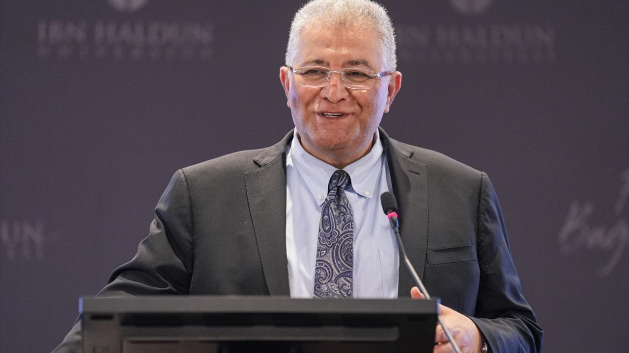 İstanbul'da "Pusula: İnsanlığın Ortak Yönü" Gençlik Projesi Tanıtımı