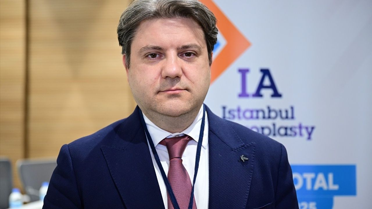 İstanbul'da Uluslararası Artroplasti Eğitimi Düzenlendi