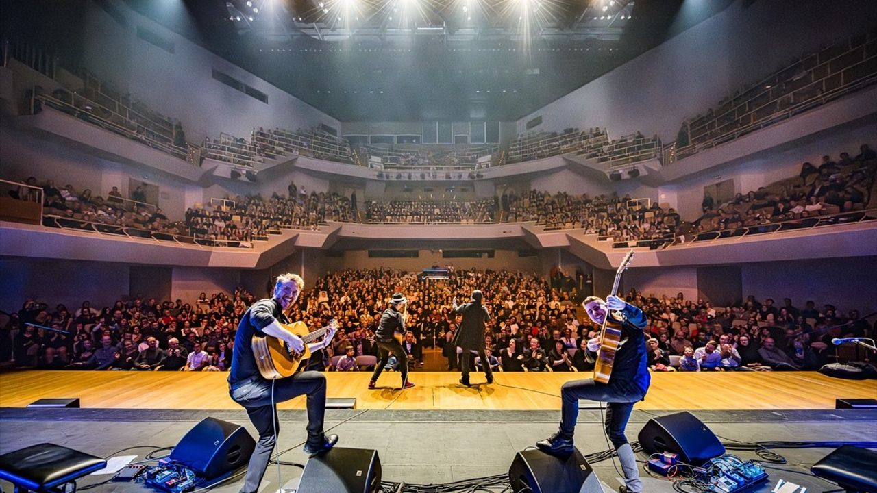 İtalyan Grubu 40 Fingers İstanbul'da Müzik Severlerle Buluşuyor