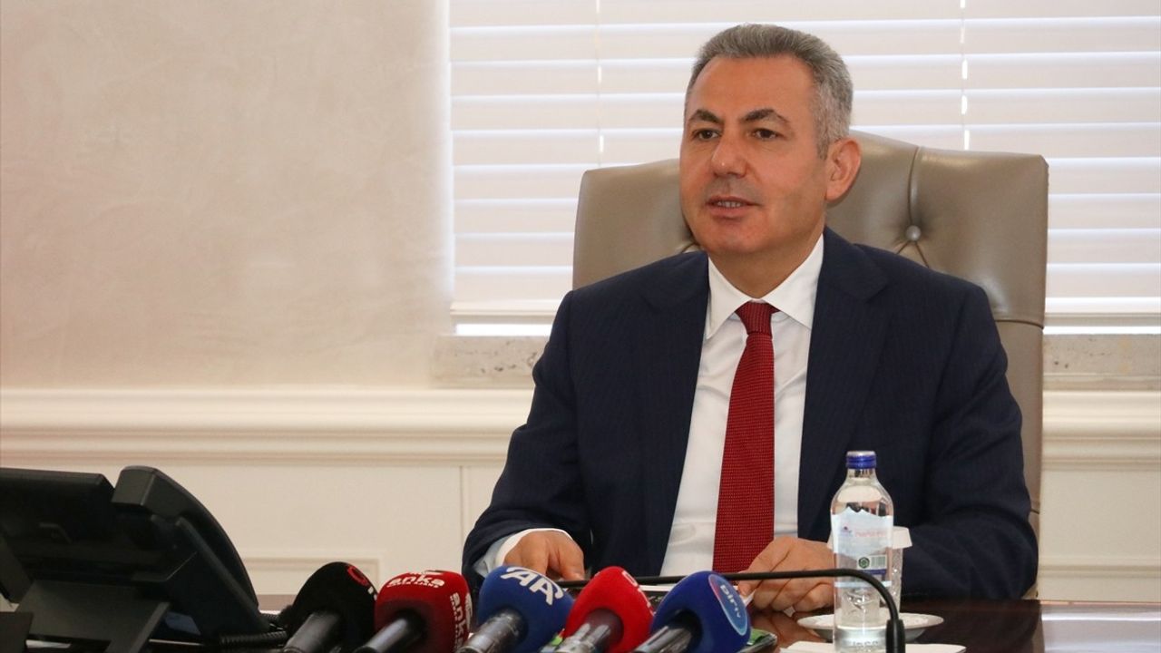 İzmir'de 2025'te Suç Örgütlerine Karşı Geniş Kapsamlı Mücadele