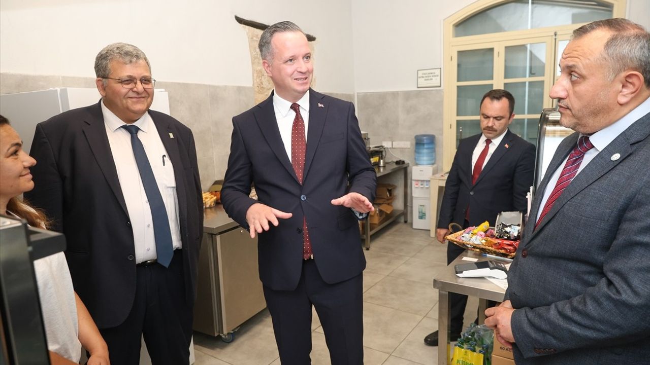 Kapalı Maraş’ta Yeni Bir Kafe: Evkaf Kafe Açıldı