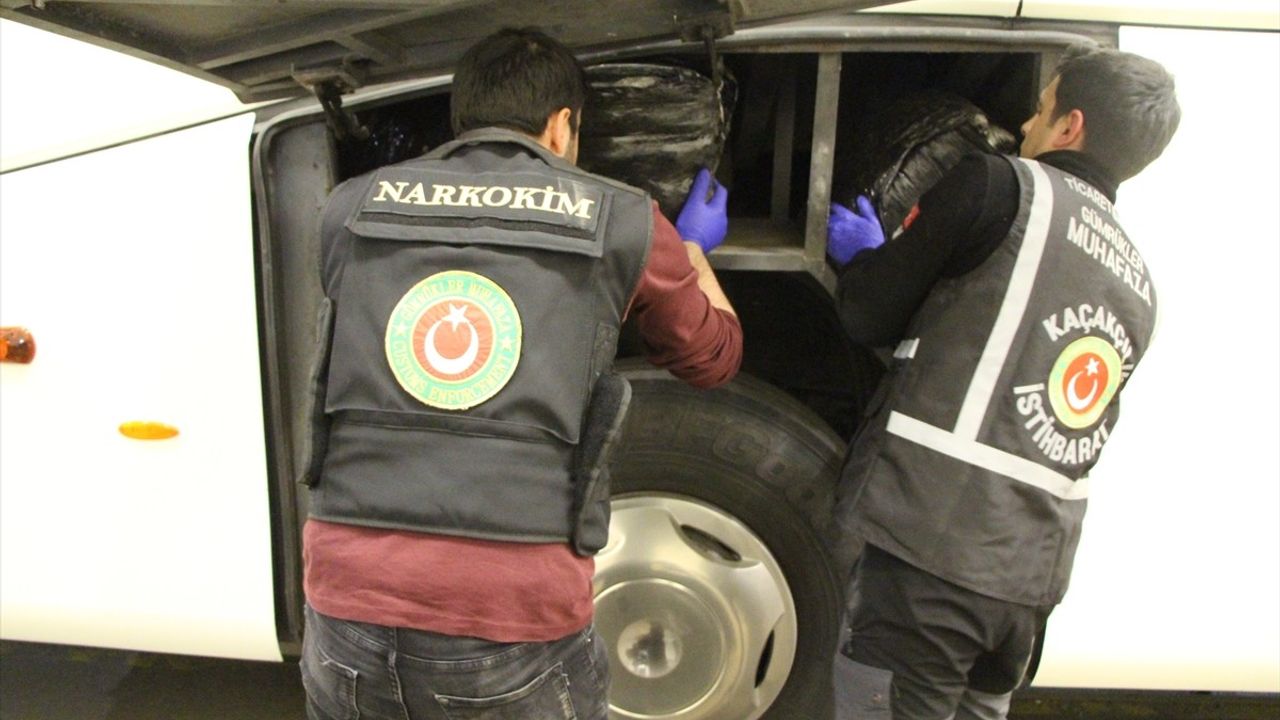 Kapıkule'de Otobüste Yakalanan Uyuşturucu Operasyonu