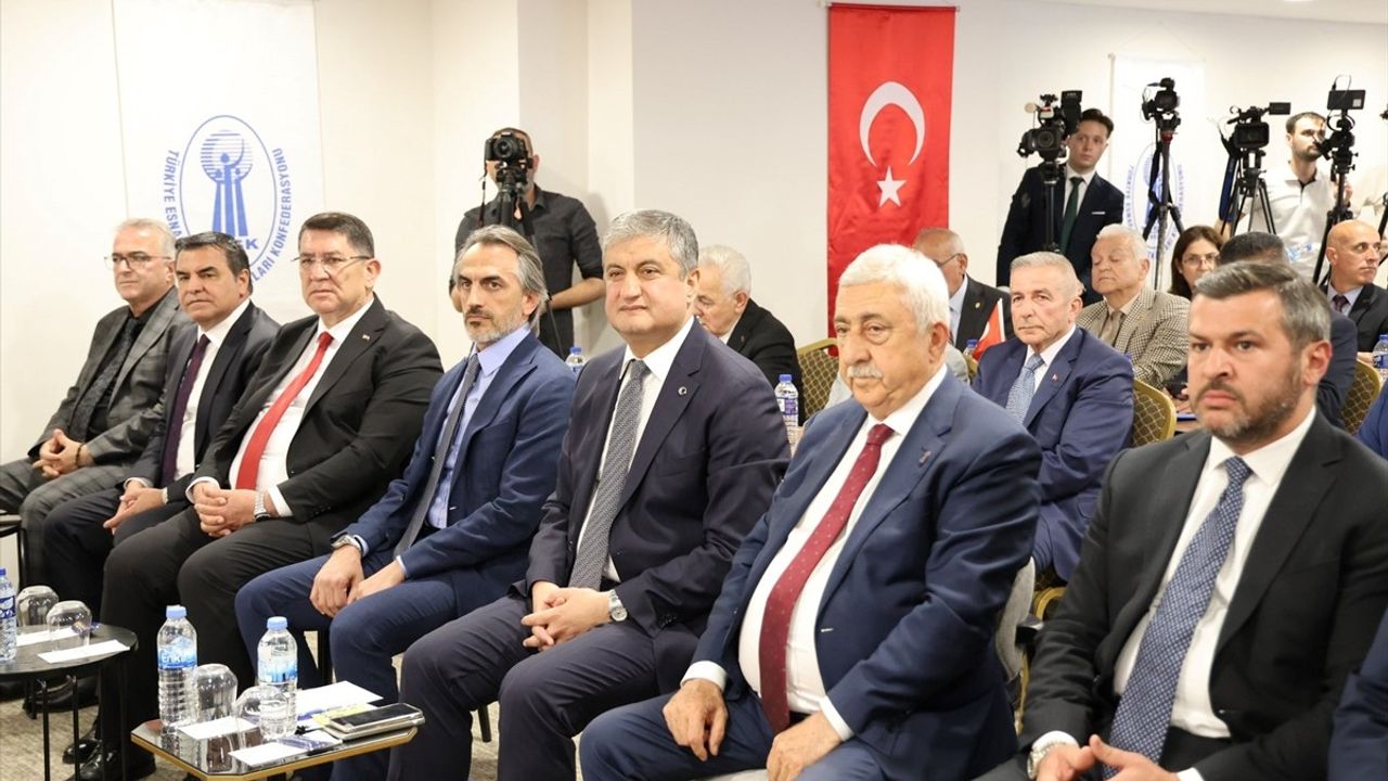 Karabük'te Esnaf Sorunlarına Çözüm Toplantısı