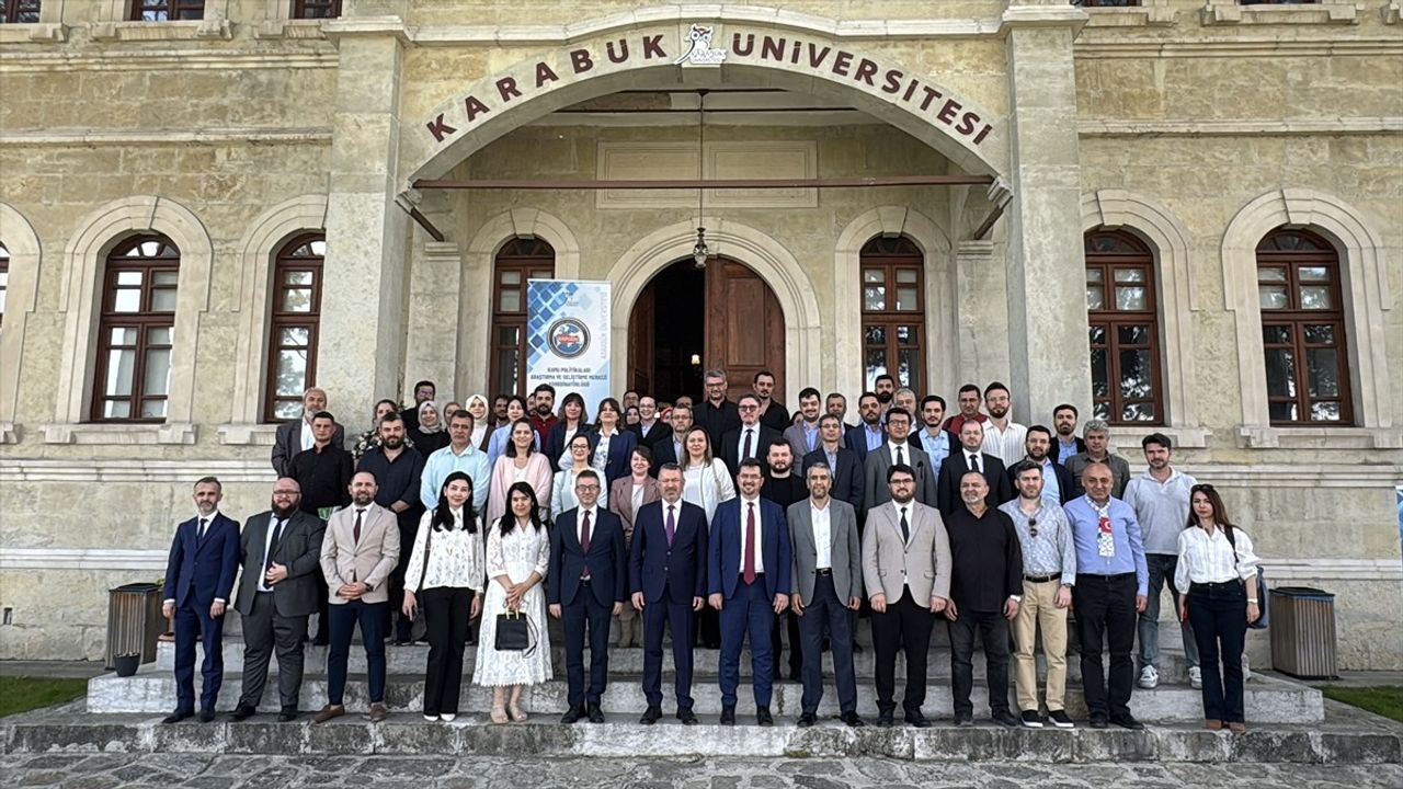 Karabük Üniversitesi'nin KAPGEM ile Kamu Politikalarına Bilimsel Katkısı
