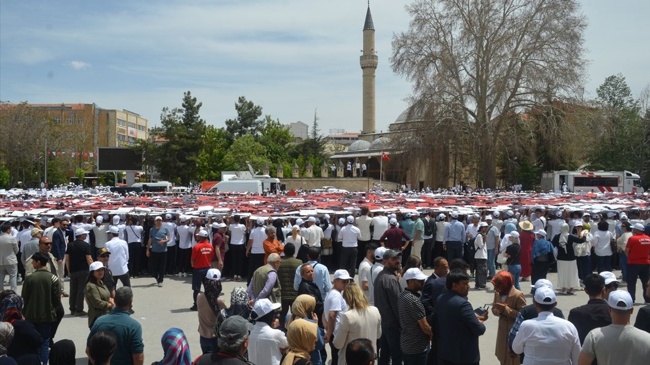 Karaman'da 748. Türk Dil Bayramı Coşkuyla Kutlandı