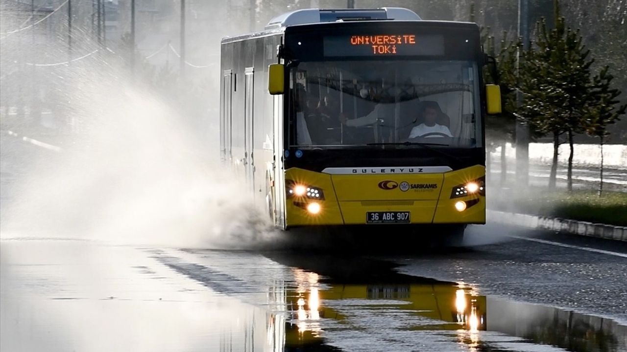Kars Sarıkamış'ta Dolu ve Sağanak Yağış