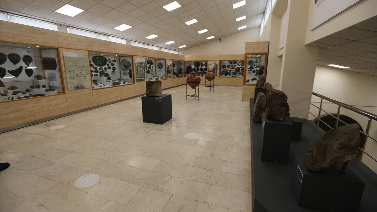 Kars’ta Ani Ören Yeri Eserleri Sergilendi