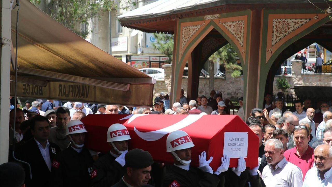 Kıbrıs Gazisi Faik Erekiçi Son Yolculuğuna Uğurlandı