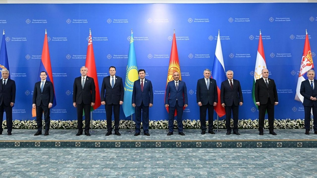 Kırgızistan'da KGAÖ Parlamenterler Meclisi Oturumu Gerçekleşti