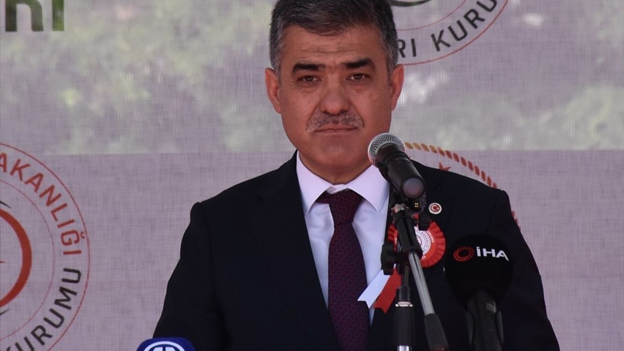 Kırıkkale'de İşyurtları Ürün ve El Sanatları Fuarı Başladı