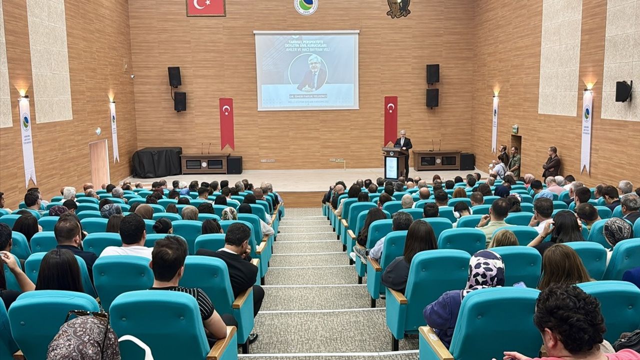 Kırşehir'de Ahilik ve Hacı Bayram Veli Konferansı