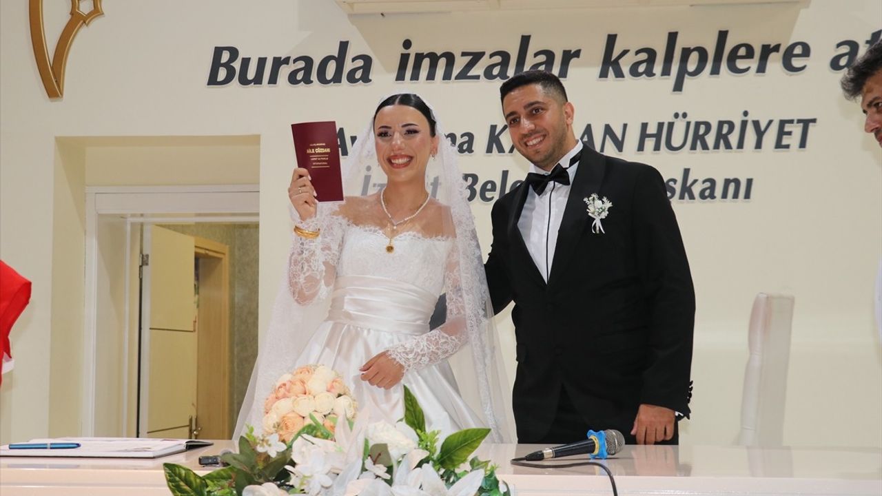 Kocaeli'de Çiftler 25.05.2025 Tarihinde Evlendi