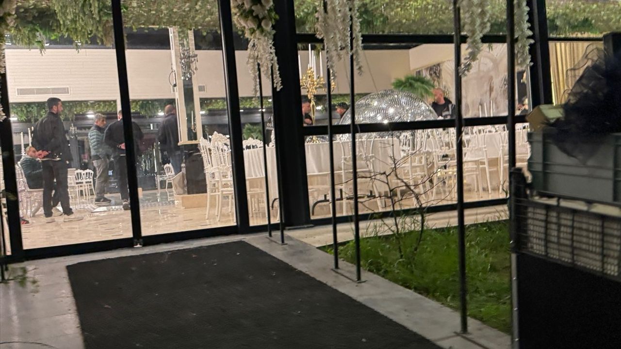 Kocaeli'de Kına Gecesinde Disko Topu Kazası
