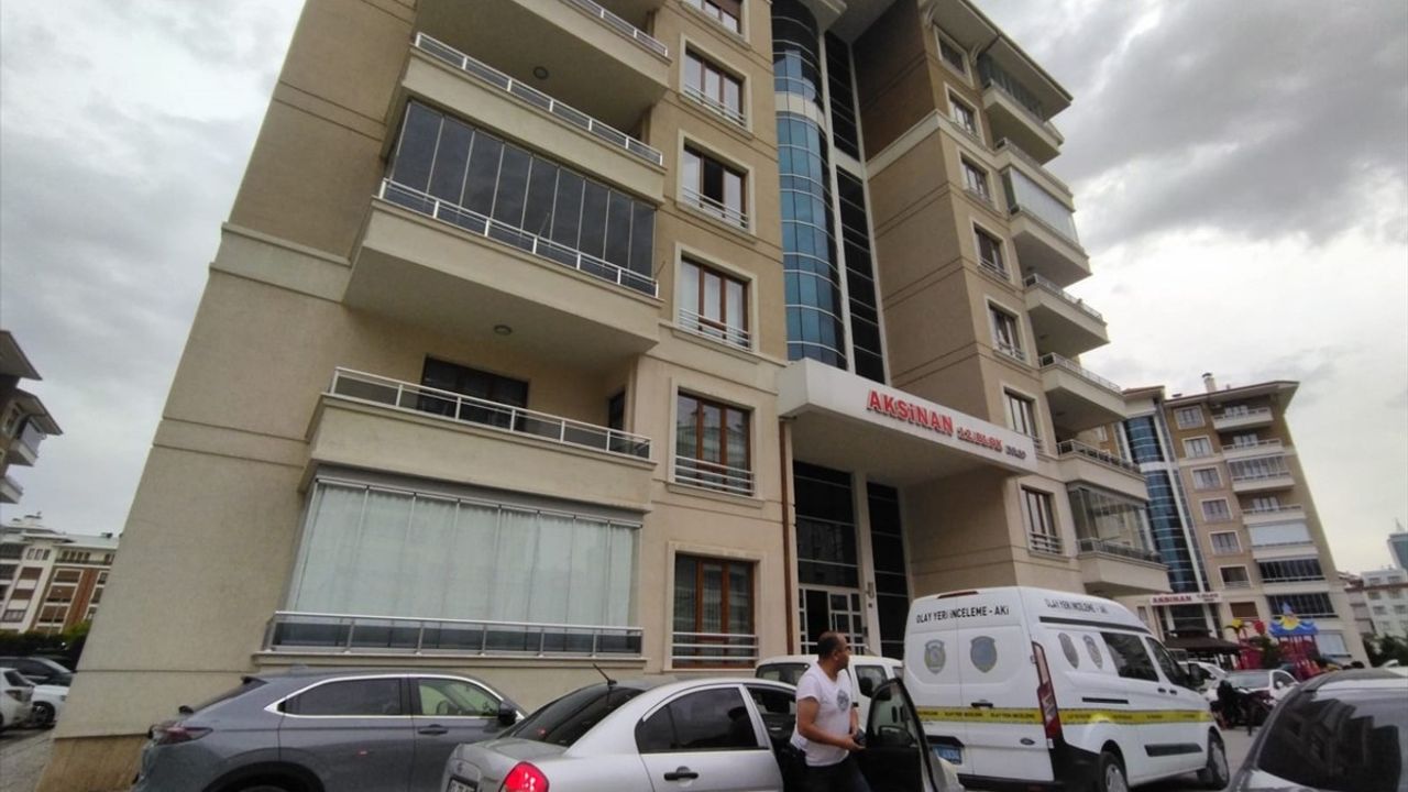 Konya'da Eşinin Bıçaklı Saldırısına Uğrayan Kadın Hayatını Kaybetti