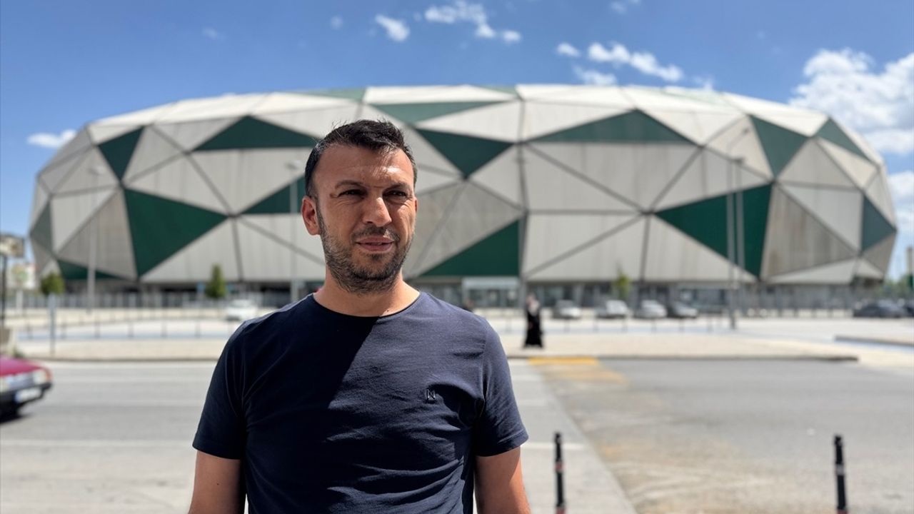 Konyaspor Rekor Peşinde: Corendon Alanyaspor Karşısında Galibiyet Hedefleniyor