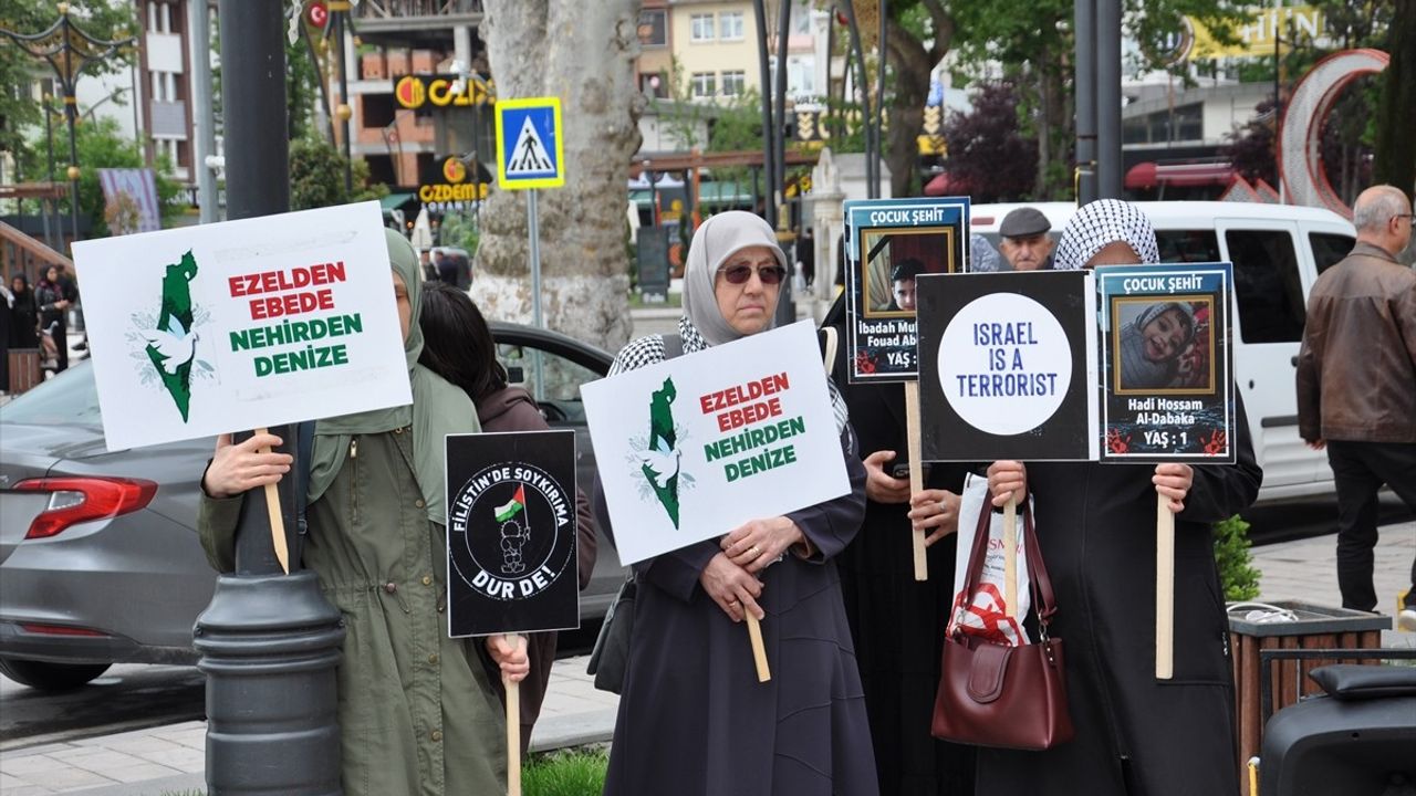 Kütahya’da Mavi Marmara Şehitleri Anıldı