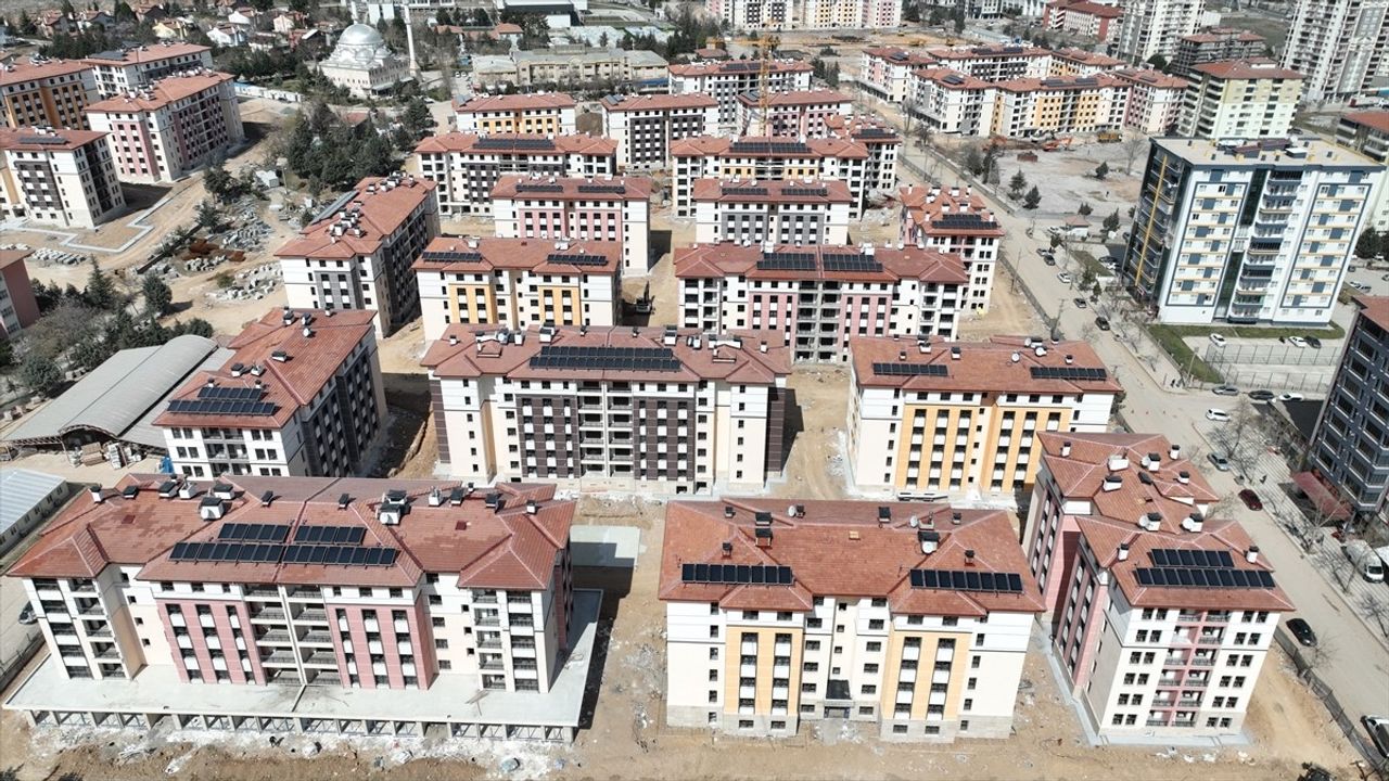 Malatya'da Deprem Konutları Hızla İnşa Ediliyor